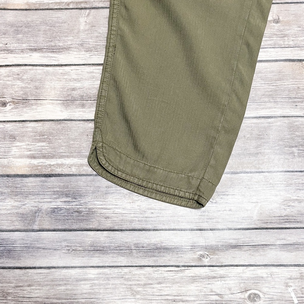 Thread Supply Deep Moss Green Pull On Ankle Length Herringbone Tapered Pants NWT - Picture 5 of 10